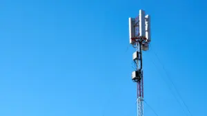 Sidekatkestuse ajal võib telefon valida teise võrgu