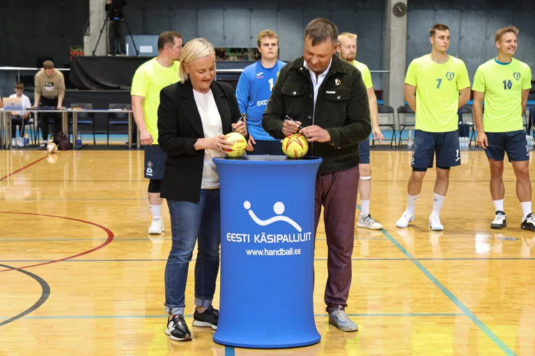 Valga tüdrukutele avaneb uus tee käsipalli juurde